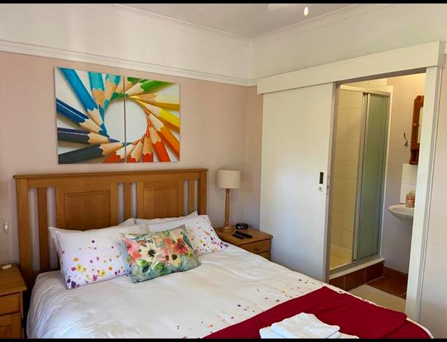 8 BEDROOM HOUSE FOR SALE IN MONTROSE